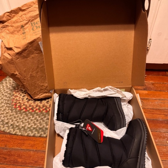 Brand new LL bean boots toddler size 10 winter primaloft - Picture 2 of 6